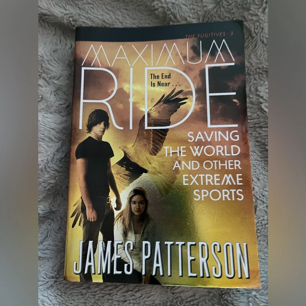 Hachette Maximum Ride Paperback - Picture 1 of 2